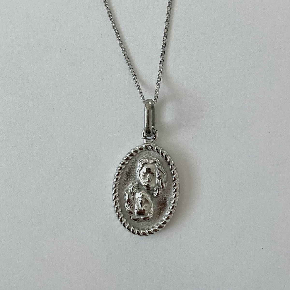 Zodiac Necklace – Silver | Personalized Star Sign Jewelry